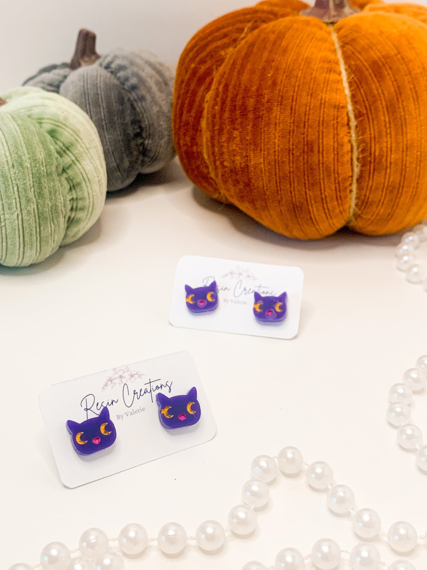 Cat Studs